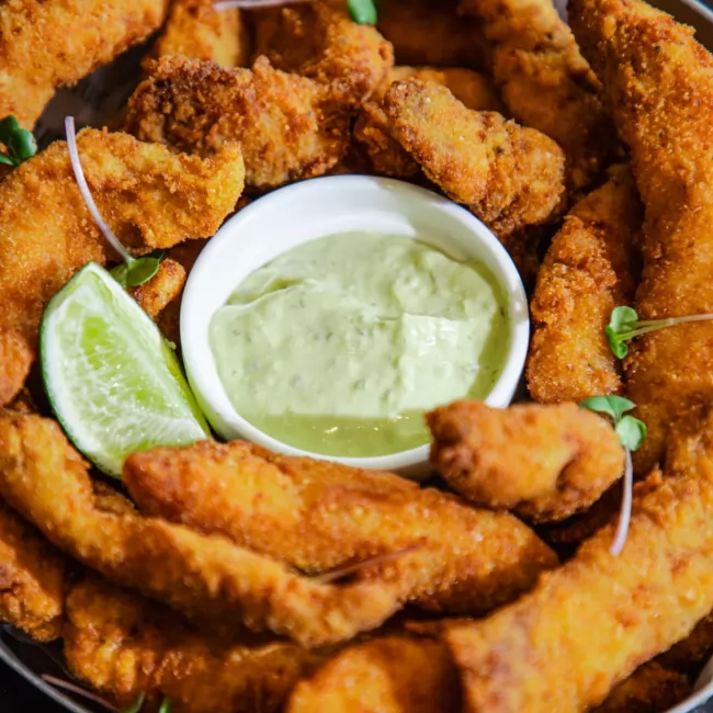 Iscas de Tilápia à Milanesa